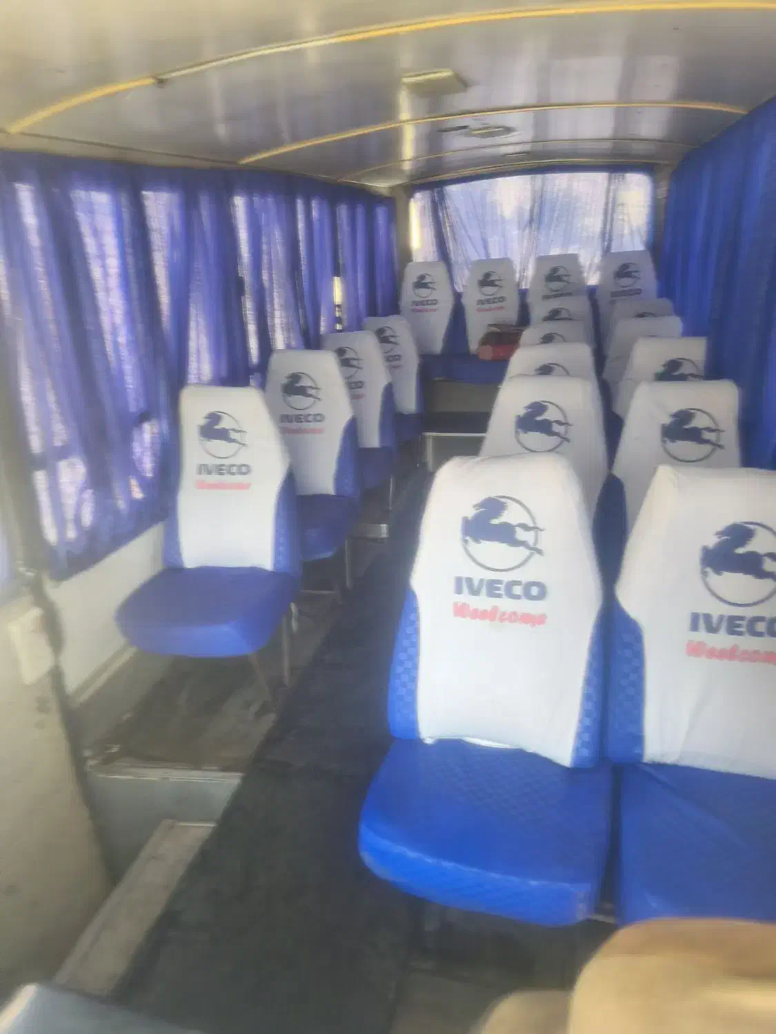 مینی بوس اویکو 77 با سرویس|خودرو سنگین|شیراز, قلعه نو|دیوار