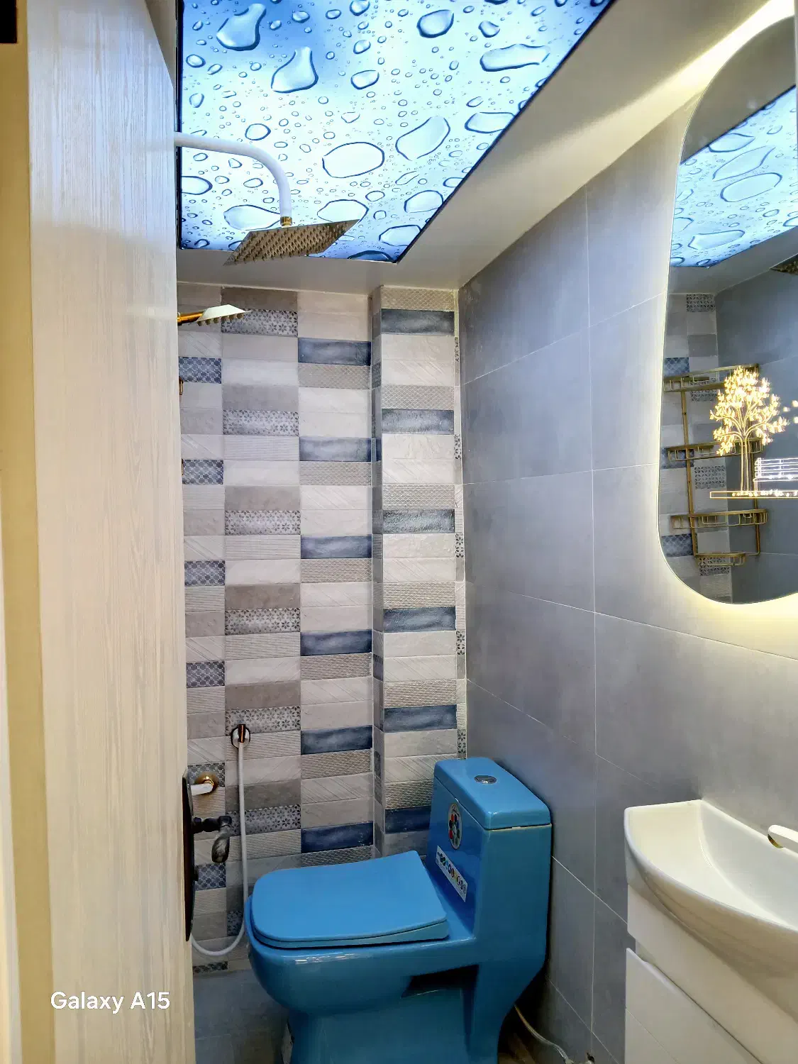 کاشی کاری و سرامیک کاری حرفه ای با قیمت مناسب|خدمات پیشه و مهارت|تهران, ستارخان|دیوار