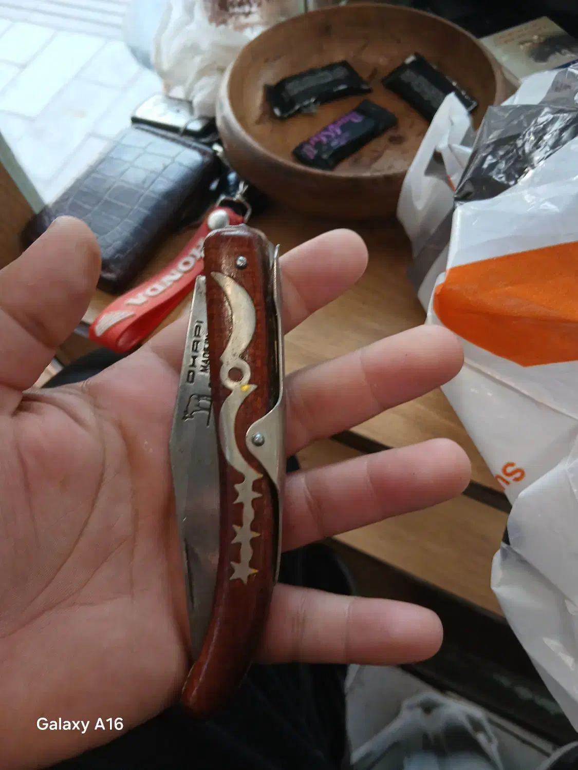 چاقو قدیمی و قدمت دار دنده ای|کلکسیون اشیاء عتیقه|بوشهر, |دیوار