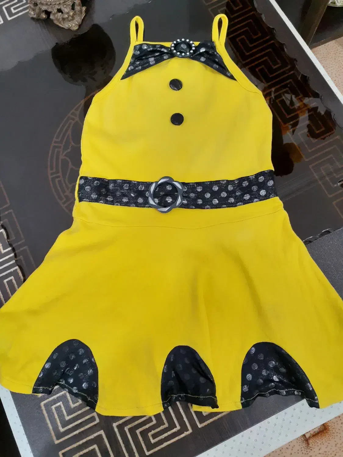 کت دخترانه و پیراهن مجلسی|کفش و لباس بچه|تالش, هشتپر|دیوار