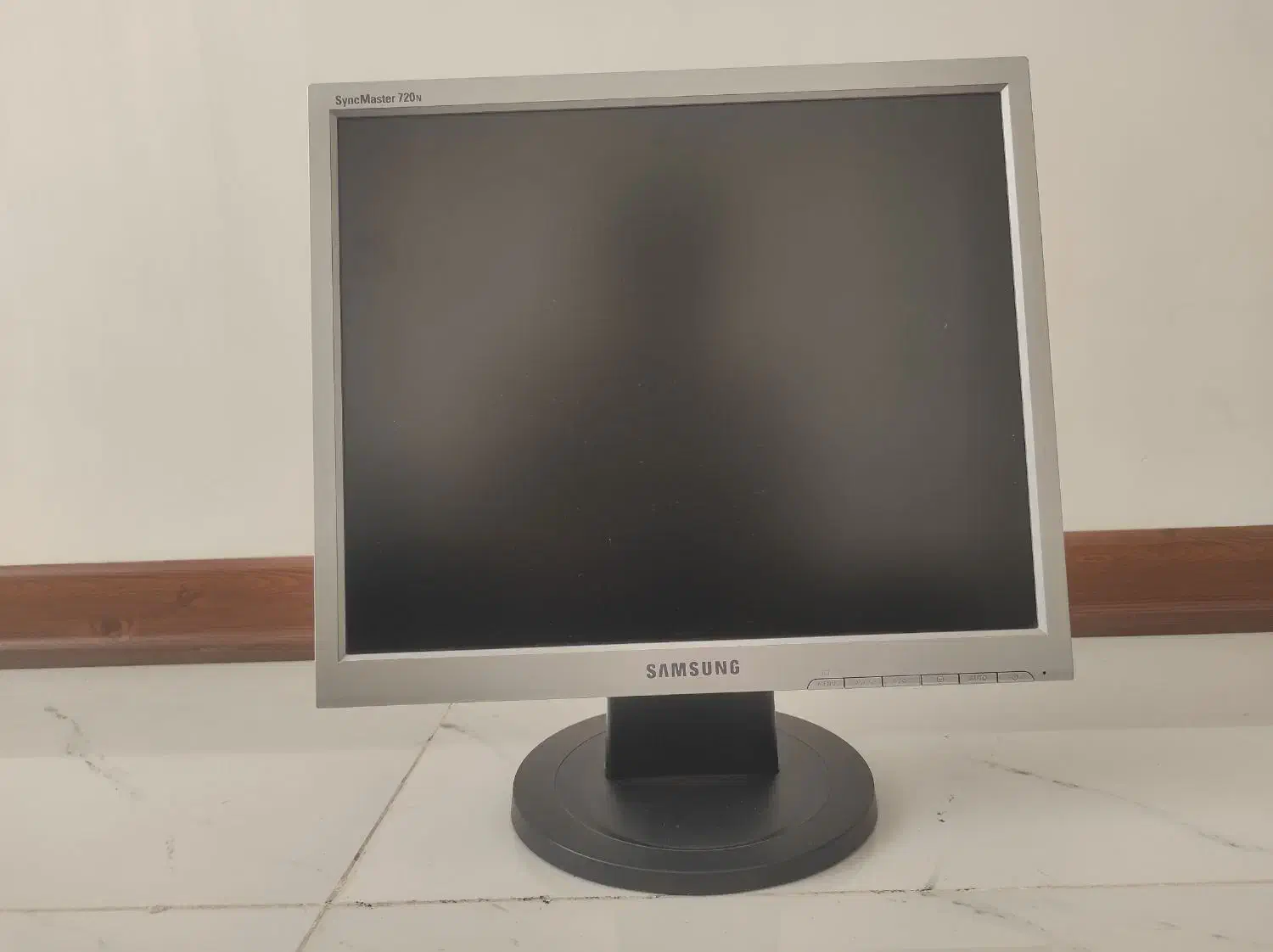 مانیتور|رایانه رومیزی|پاکدشت, پاکدشت (مامازند)|دیوار