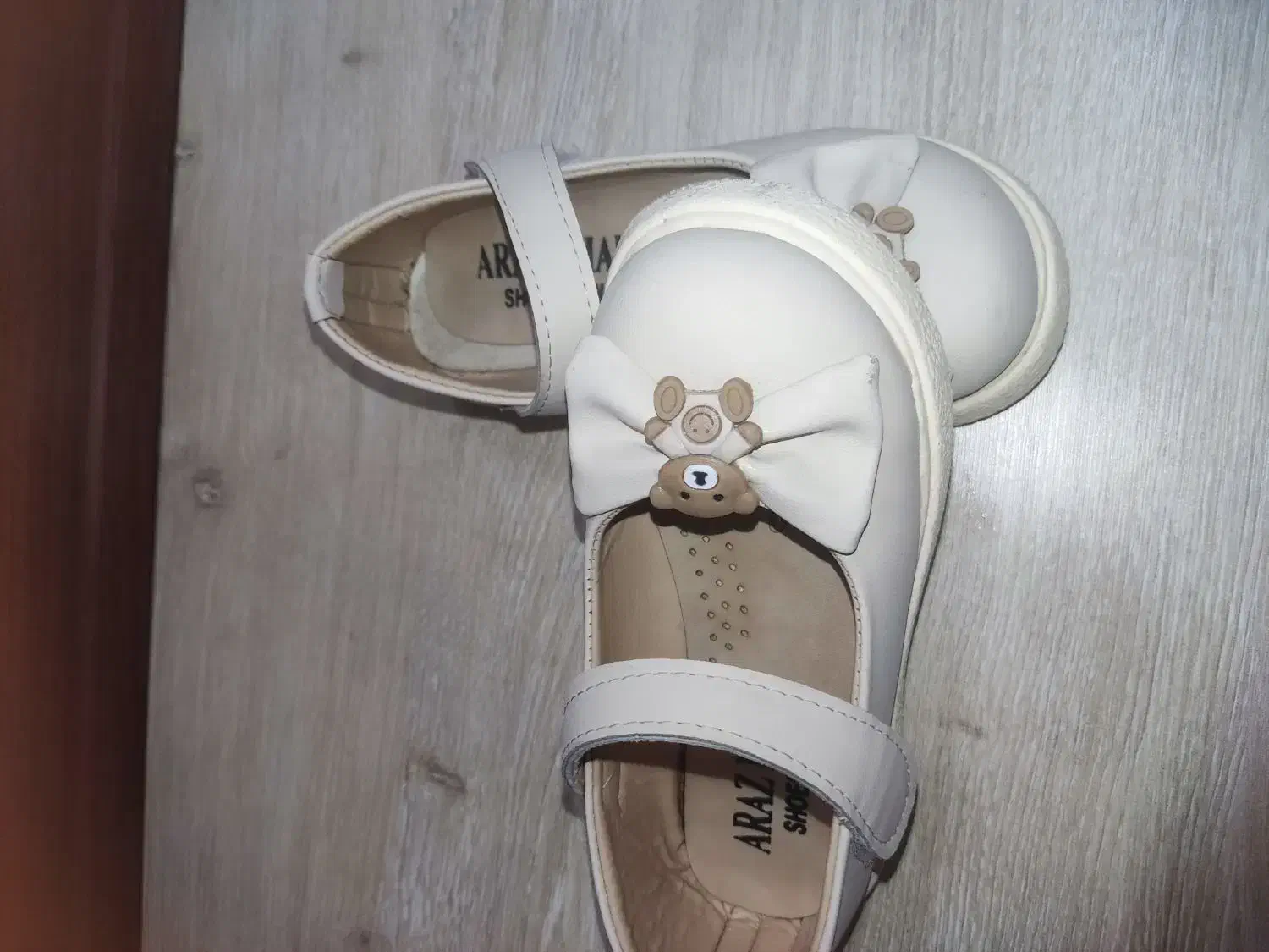 کفش بچه گانه|کفش و لباس بچه|رودهن, |دیوار