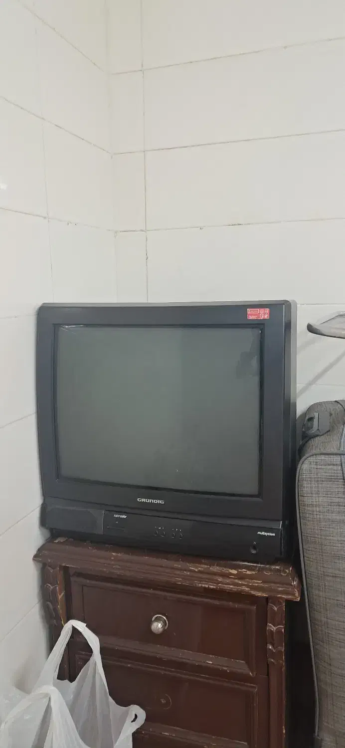 تلوزیون|تلویزیون و پروژکتور|اراک, |دیوار