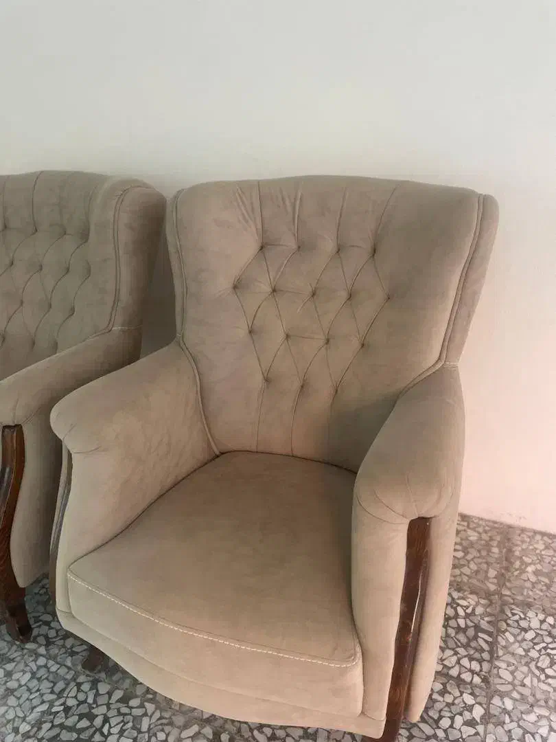 دو عدد مبل تک نفره در حد نو بسیار باکیفیت|مبلمان خانگی و میز عسلی|بندر انزلی, تهران|دیوار