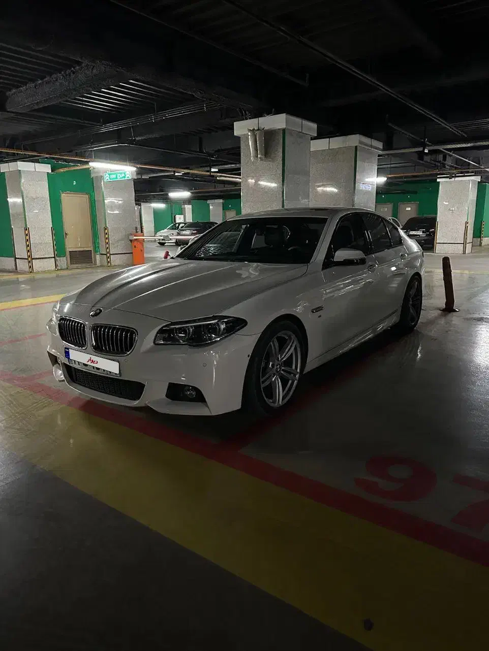 بی ام و ۵۲۸ ۲۰۱۵|خودرو سواری و وانت|تهران, سید خندان (جلفا)|دیوار