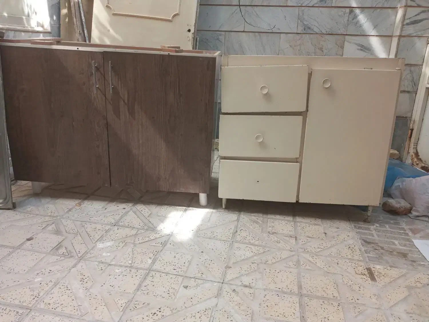 سلام کابینت دو عدد فلزی وام داف وکمد در تکیه|جاکفشی، کمد، دراور|قزوین, |دیوار