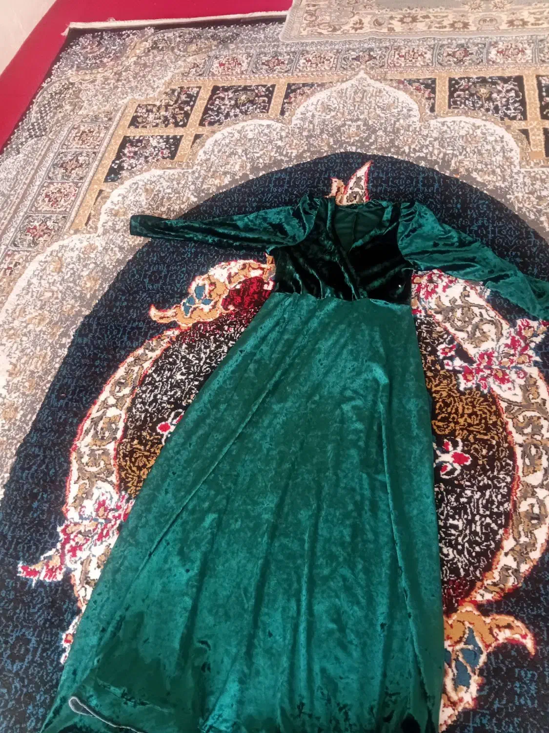 لباس مخمل مجلسی|لباس|خرمدره, |دیوار