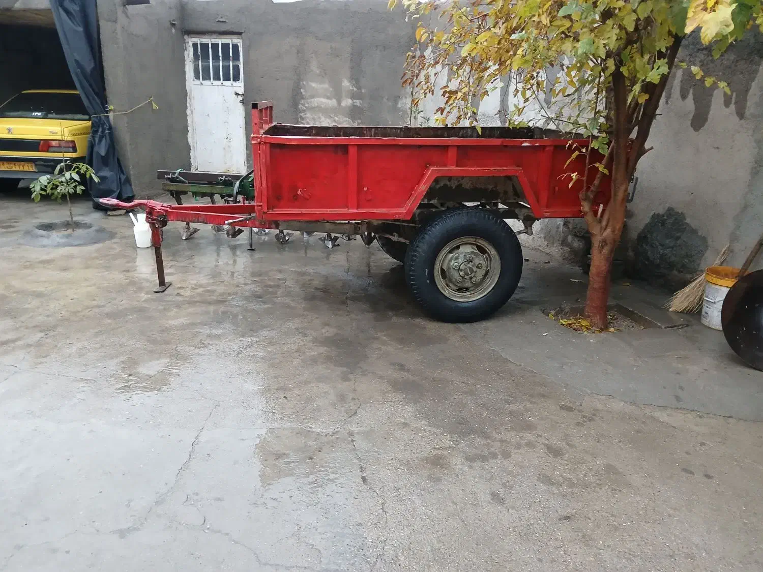 تریلی تراکتور سالم . رومانی و فرگوسن|قطعات یدکی و لوازم جانبی|بیستون, |دیوار