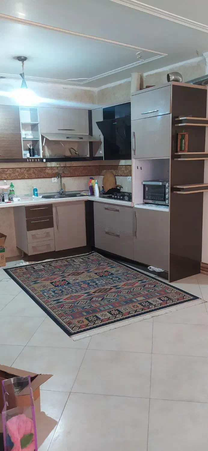 اجاره واحد۸۰متری تکخواب شیک اجاره فقط به خانم تنها|اجارهٔ آپارتمان|ساری, |دیوار