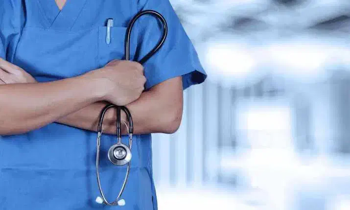 خدماتپرستاری منزل و سرم تراپی(مرکز و جنوب تهران)|خدمات آرایشگری و زیبایی|ری, دولتآباد|دیوار