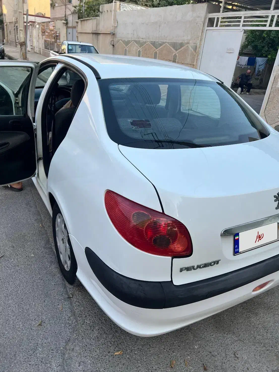 پژو ۲۰۶ Sd-tu5 سفید مدل ۱۳۹۴|خودرو سواری و وانت|بوشهر, |دیوار