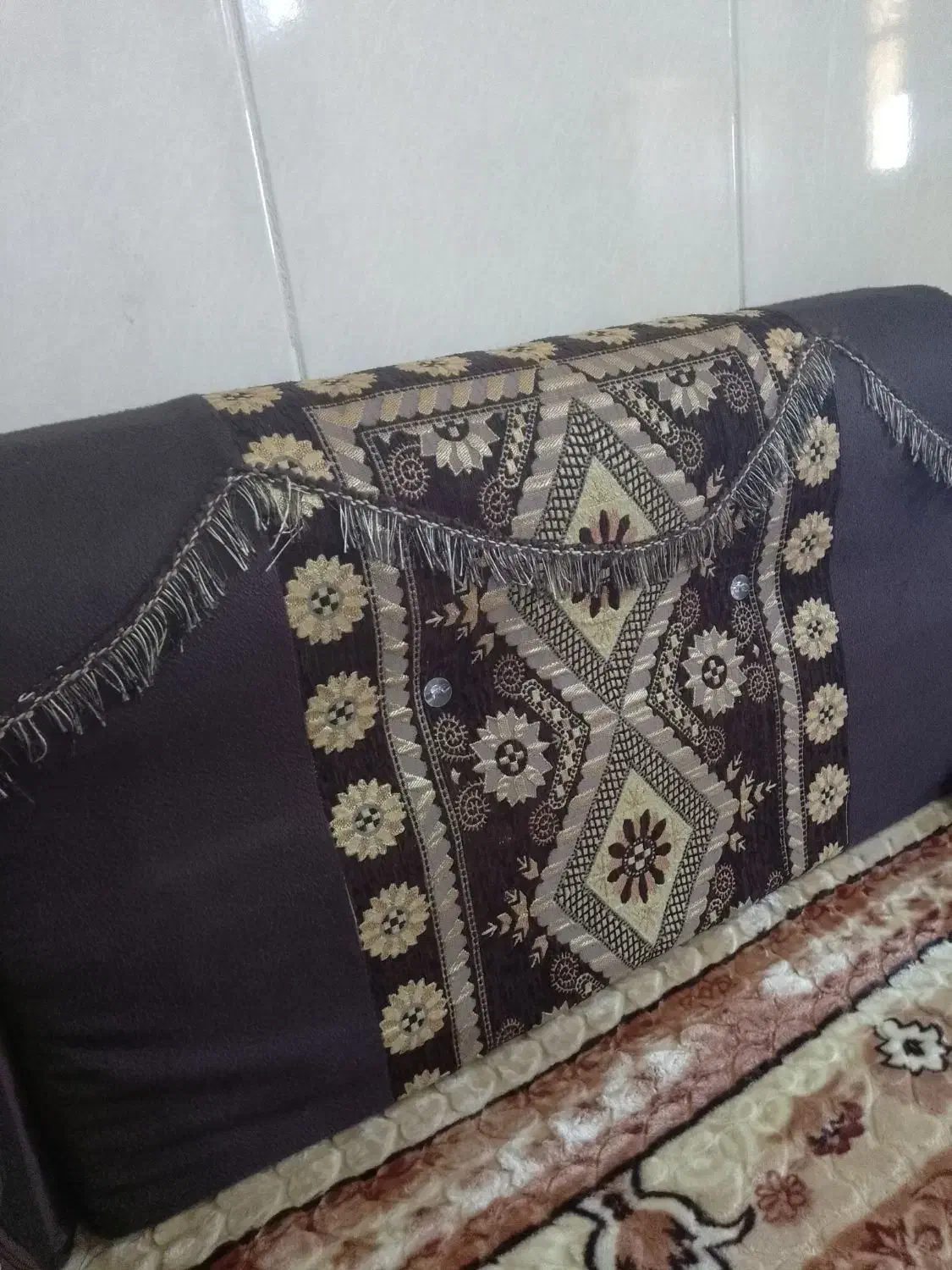 پشتی درحد نو|پشتی|برازجان, |دیوار