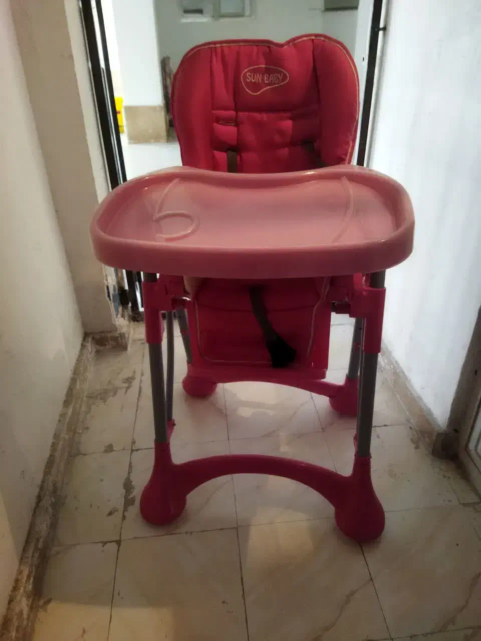 صندلی غذای کودک|تخت و صندلی بچه|خرم‌آباد, |دیوار