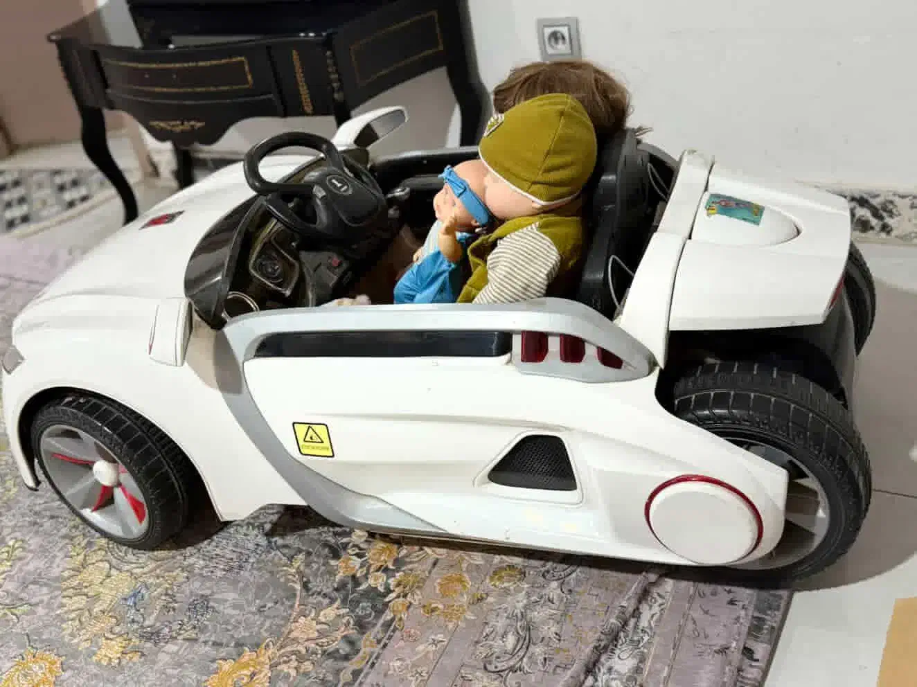 ماشین شارژی|اسباببازی بچه|زاهدان, |دیوار