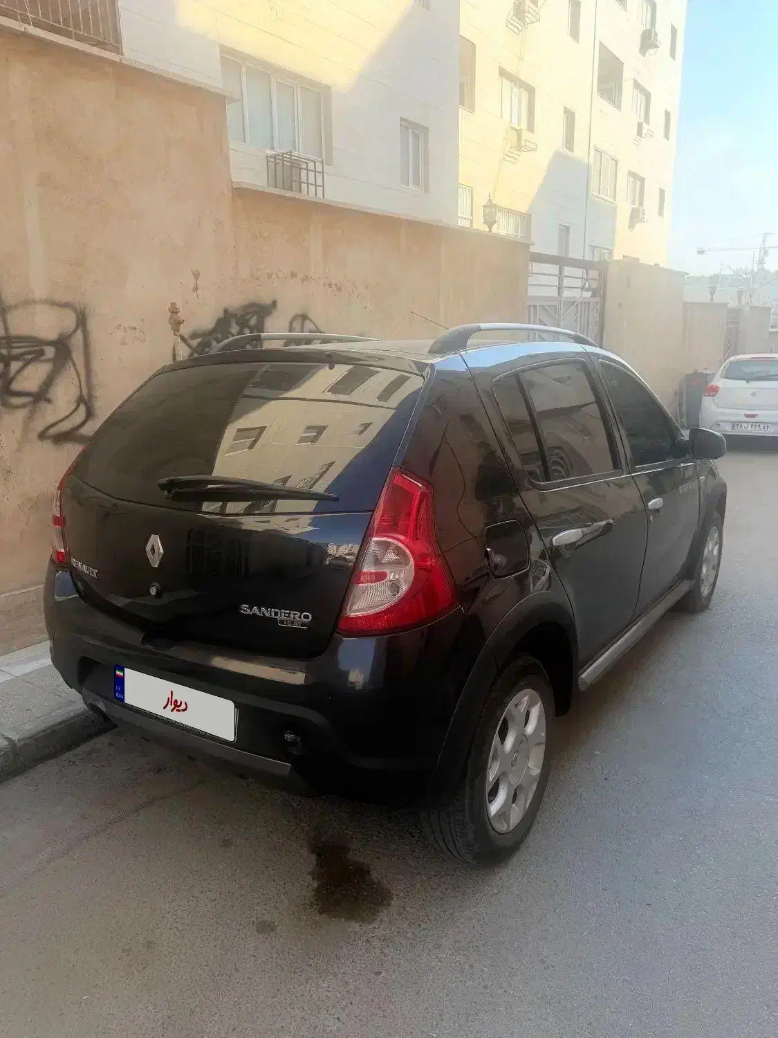 ساندرو استپ وی اتومات مشکی مدل ۱۳۹۶|خودرو سواری و وانت|بندرعباس, |دیوار