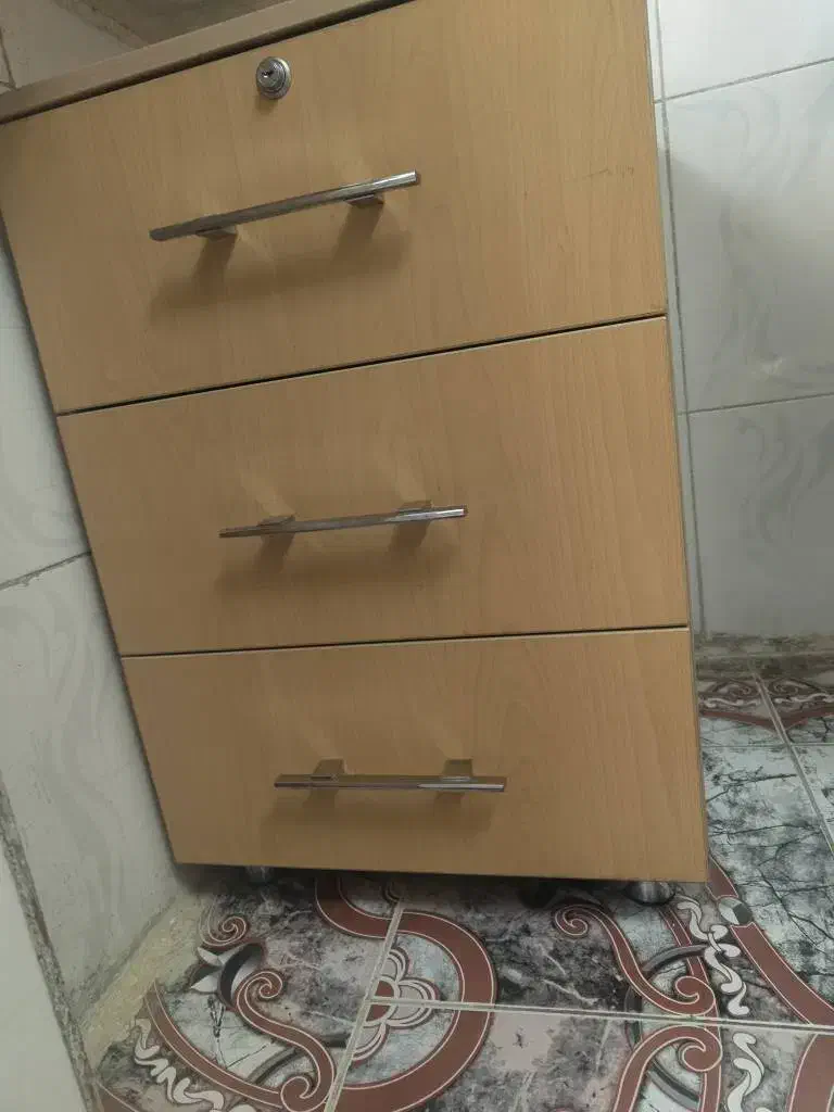 کمد و جالباسی و دراور سه کشو|جاکفشی، کمد، دراور|قدس, شهرقدس|دیوار