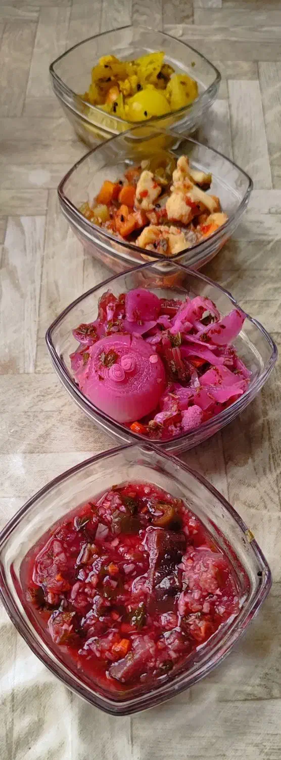 ترشی خانگی|خوردنی و آشامیدنی|کاشان, مزرعه نو|دیوار