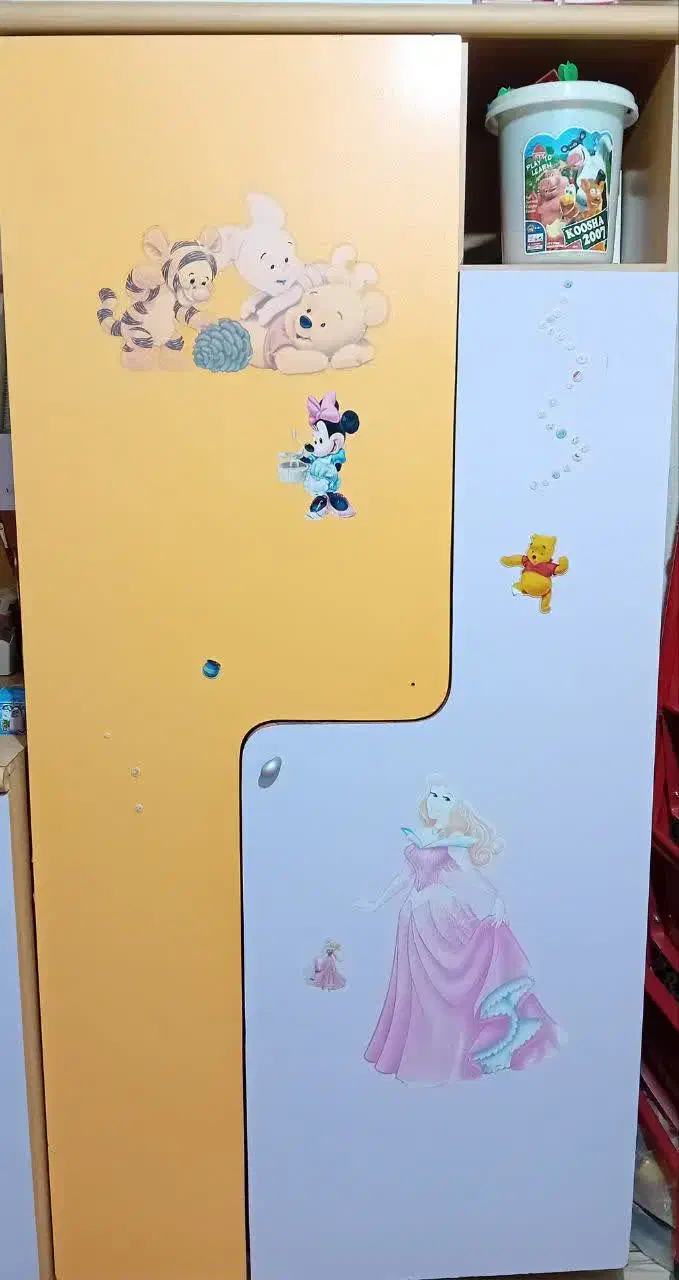 فروش فوری|میز تحریر و کامپیوتر|شاهین‌شهر, شهرک گلدیس|دیوار