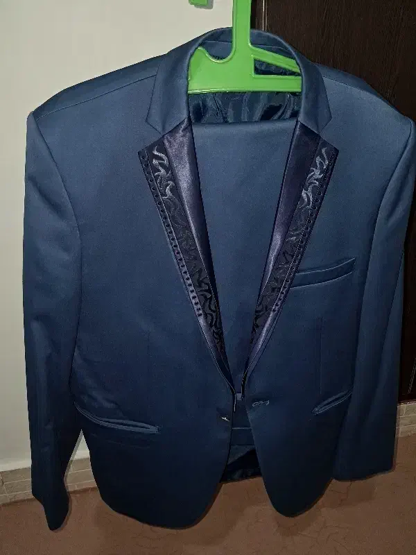 کت و شلوار|لباس|گرمسار, |دیوار