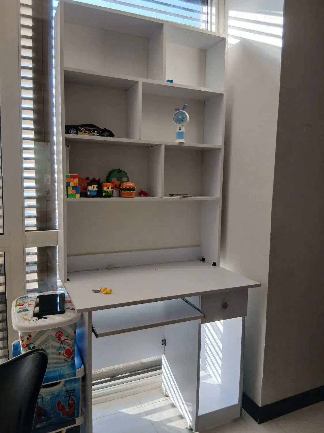 میز تحریر و صندلی باهم پنج میلیون|میز تحریر و کامپیوتر|تهران, فردوس|دیوار