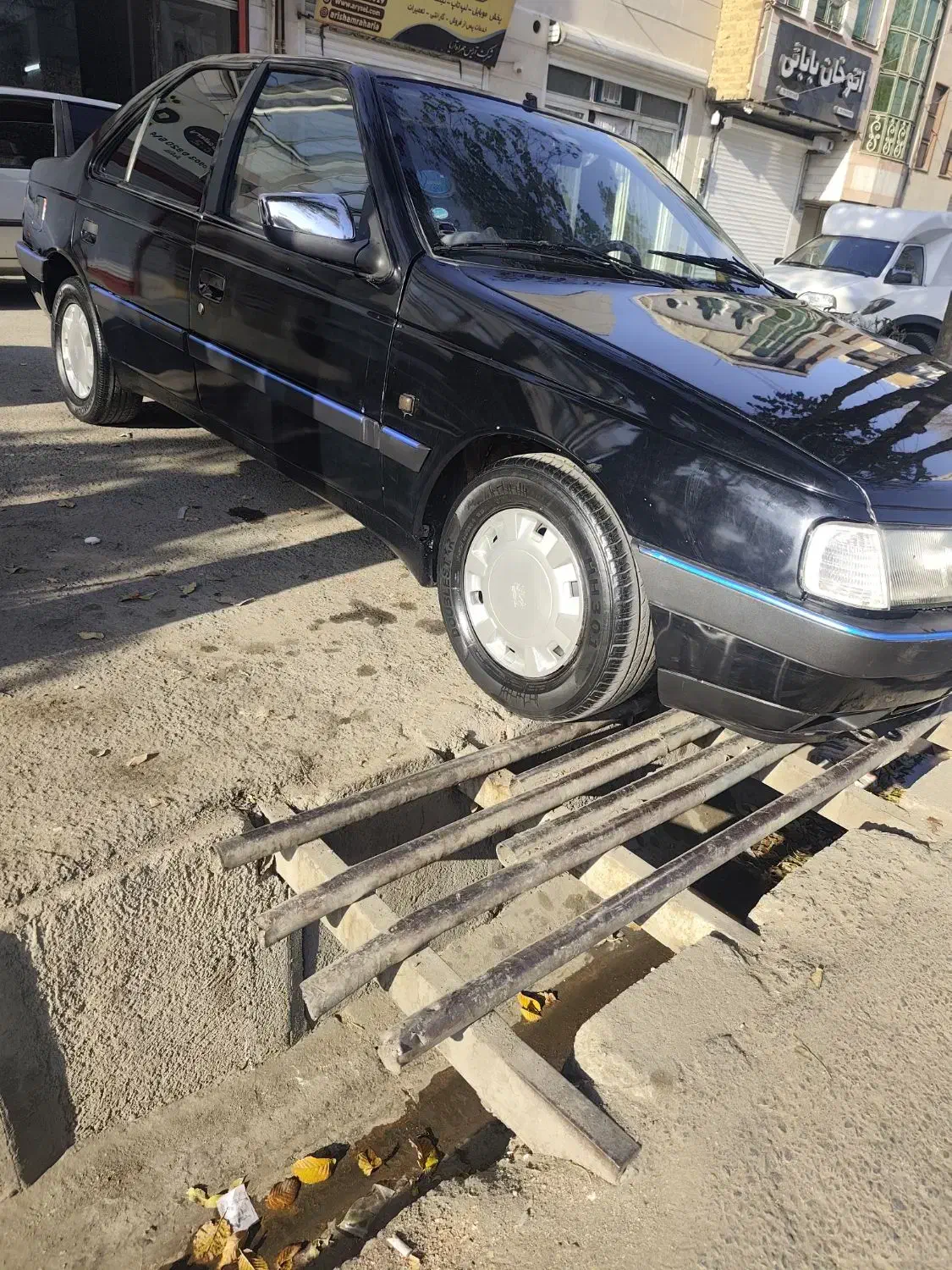 پژو 82تمیز و عروسک در حد. فروش و معاوضه|خودرو سواری و وانت|اراک, |دیوار