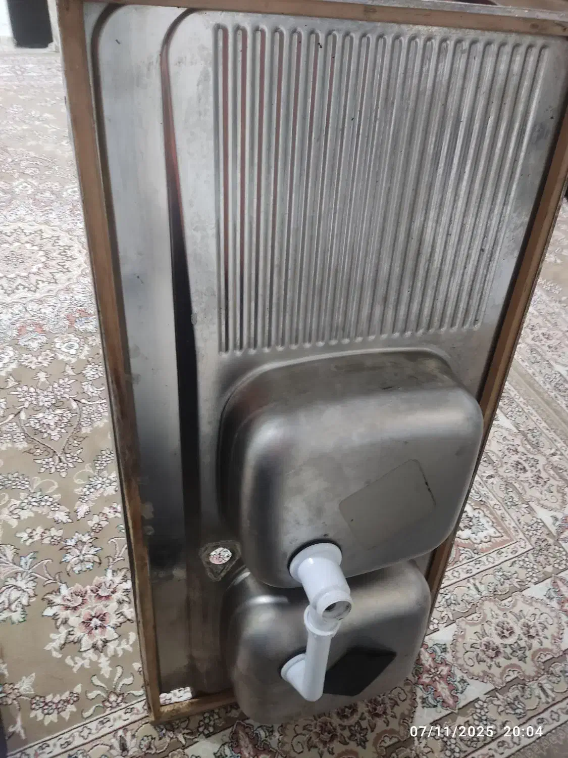 سینگ دولگن|آب‌چکان و نظم‌دهنده ظروف|کوهدشت, |دیوار