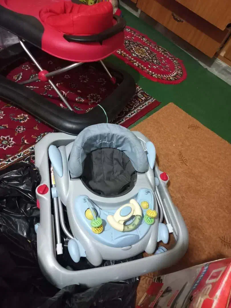 دو عدد روروک نو|کالسکه و لوازم جانبی|رامهرمز, |دیوار