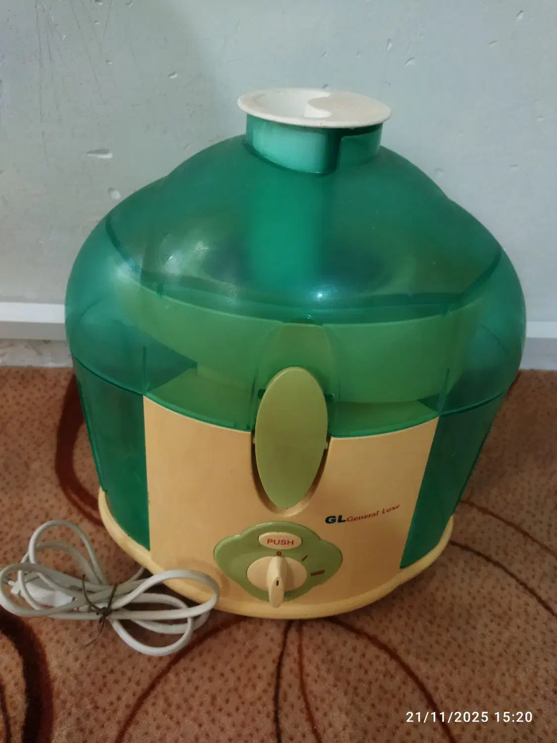 یه عدد میوه فشار|آبمیوه‌گیر و آب‌مرکبات‌گیر|تبریز, |دیوار