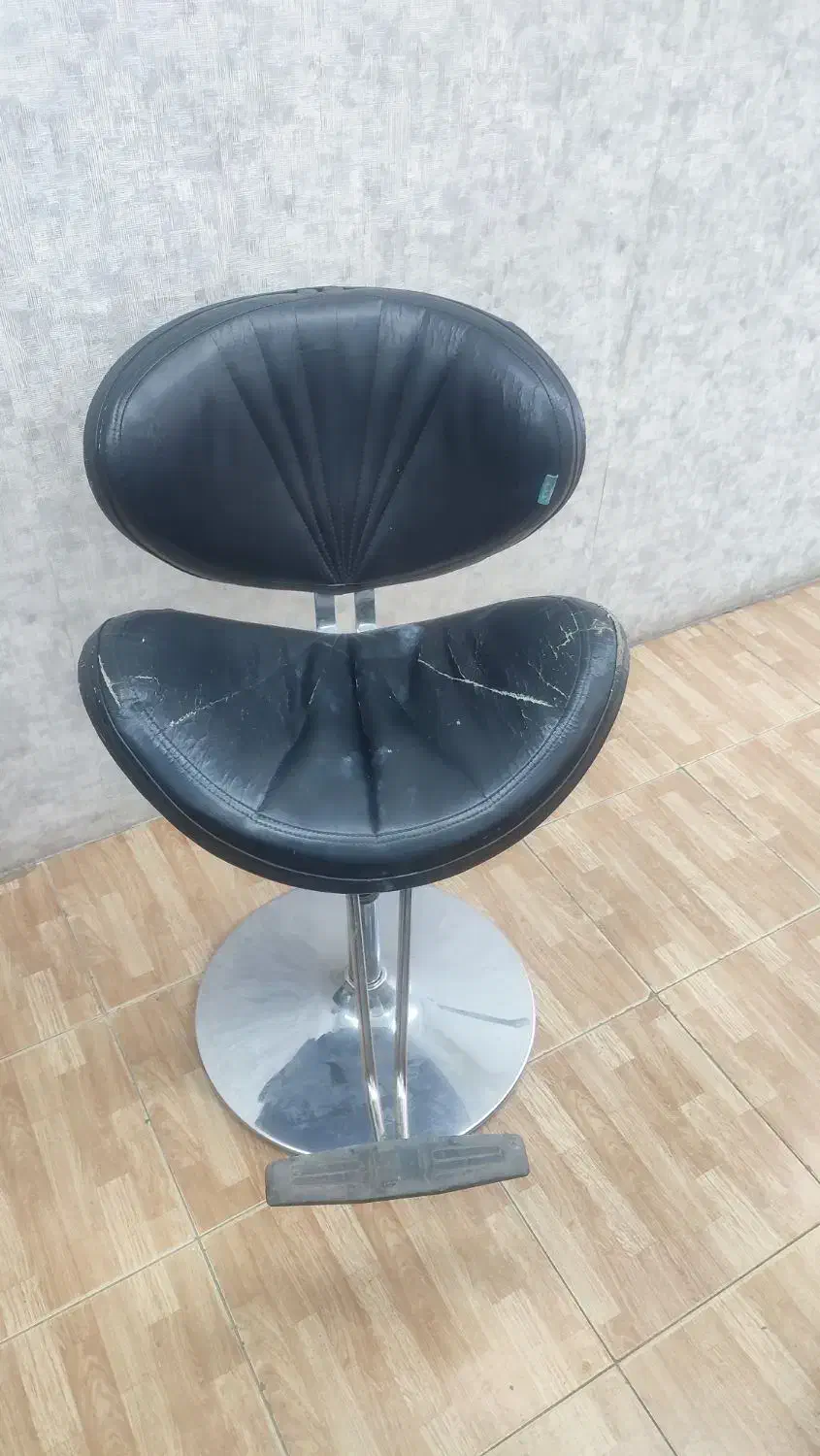 صندلی جک دار|صندلی و نیمکت|کنگاور, |دیوار