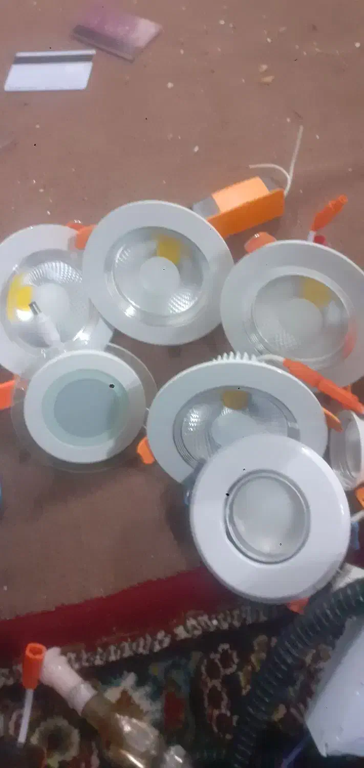 چندتاوسیله|لامپ و چراغ|رشت, قاسمیه|دیوار