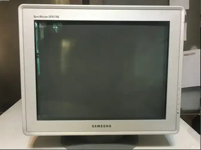 مانیتور مناسب دوربین مدار بسته یا کامپیوتر قدیمی|رایانه رومیزی|میانه, |دیوار