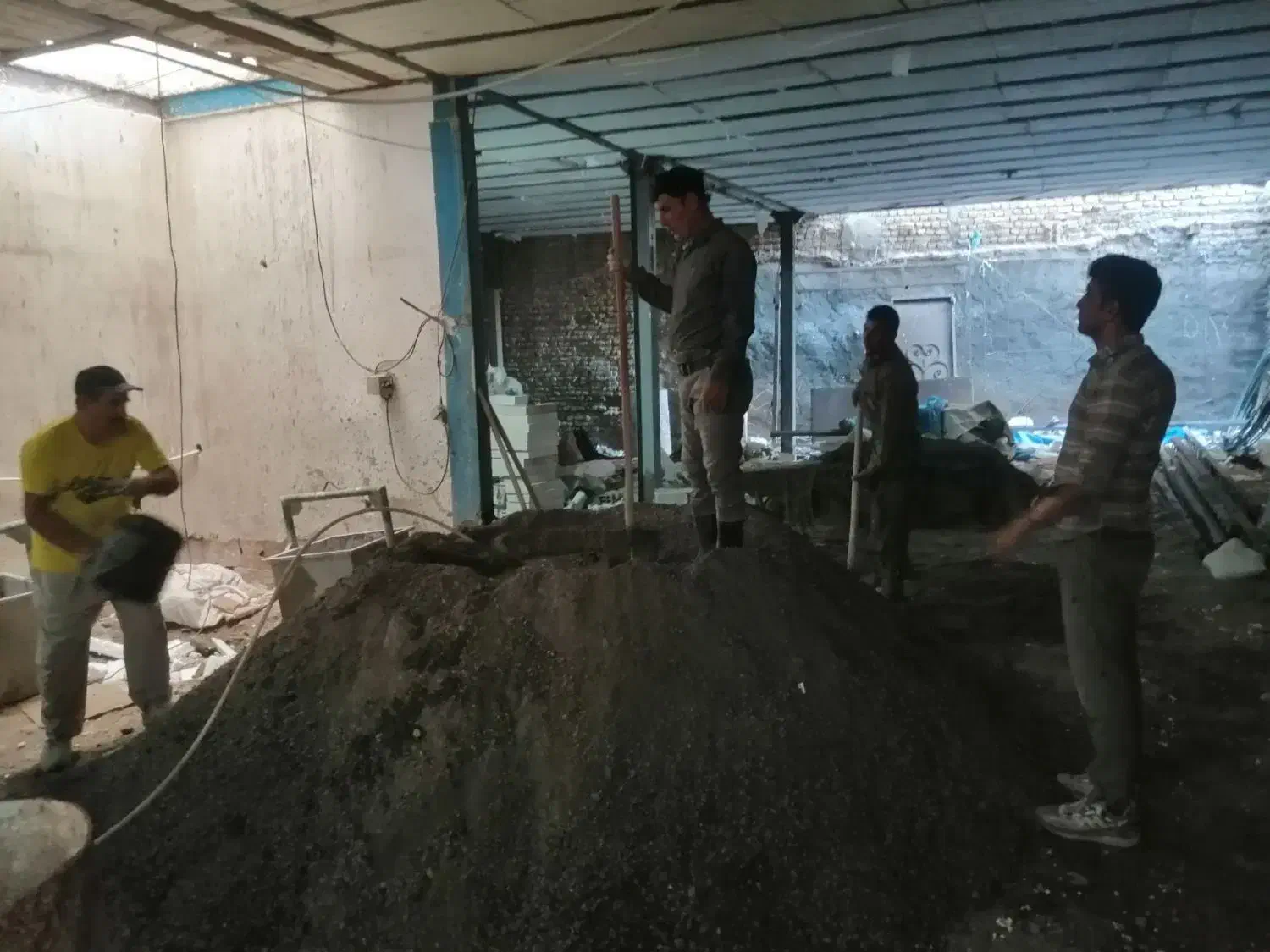 استا بنا تخریب کارسیمان کار جوشکار|خدمات پیشه و مهارت|مشهد, طبرسی شمالی|دیوار