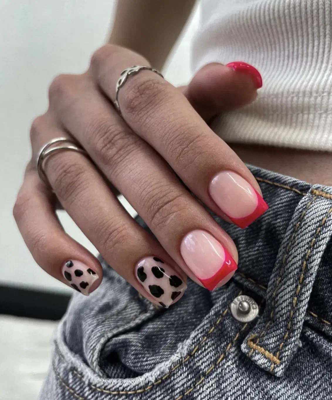 خدمات و آموزش کاشت ناخن حرفه ای پیشرفته|خدمات آرایشگری و زیبایی|قدس, شهر‌قدس|دیوار