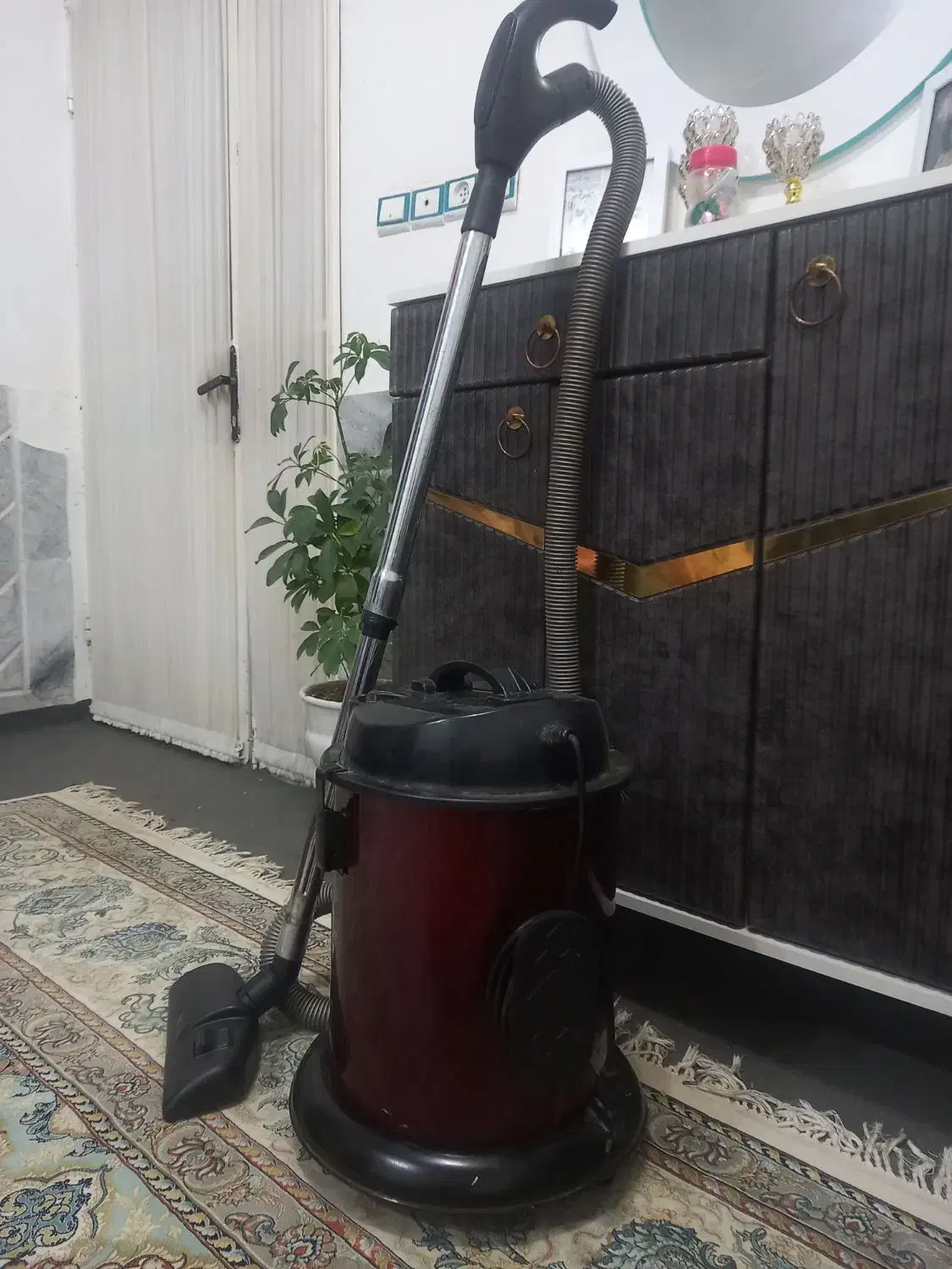 جارو برقی سطلی|جاروبرقی، جارو شارژی، بخارشو|قائن, |دیوار