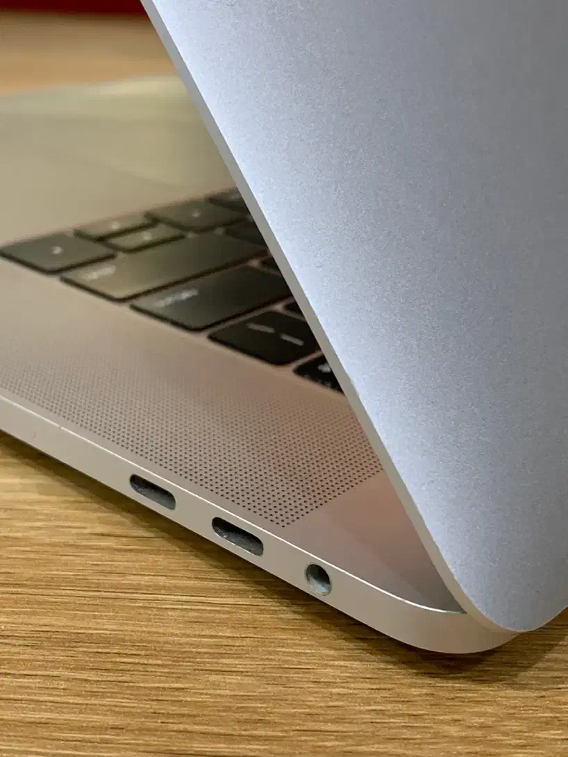 مک بوک پرو ۲۰۱۹(macbook pro 2019 i7 r16)|رایانه همراه|تبریز, |دیوار