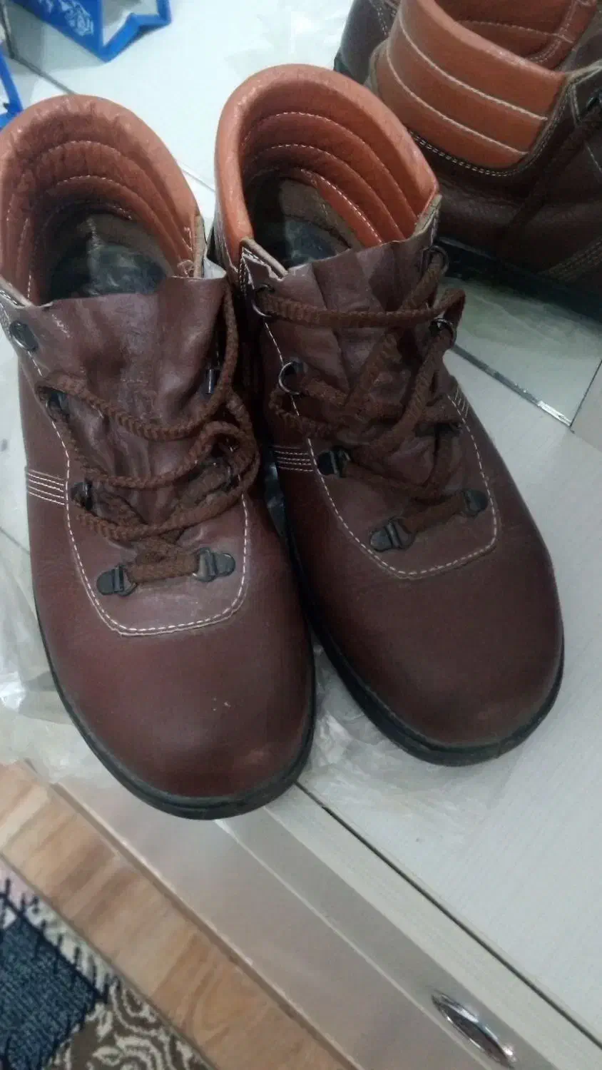 پوتین اصلی کره ای|کیف، کفش، کمربند|گنبد کاووس, |دیوار