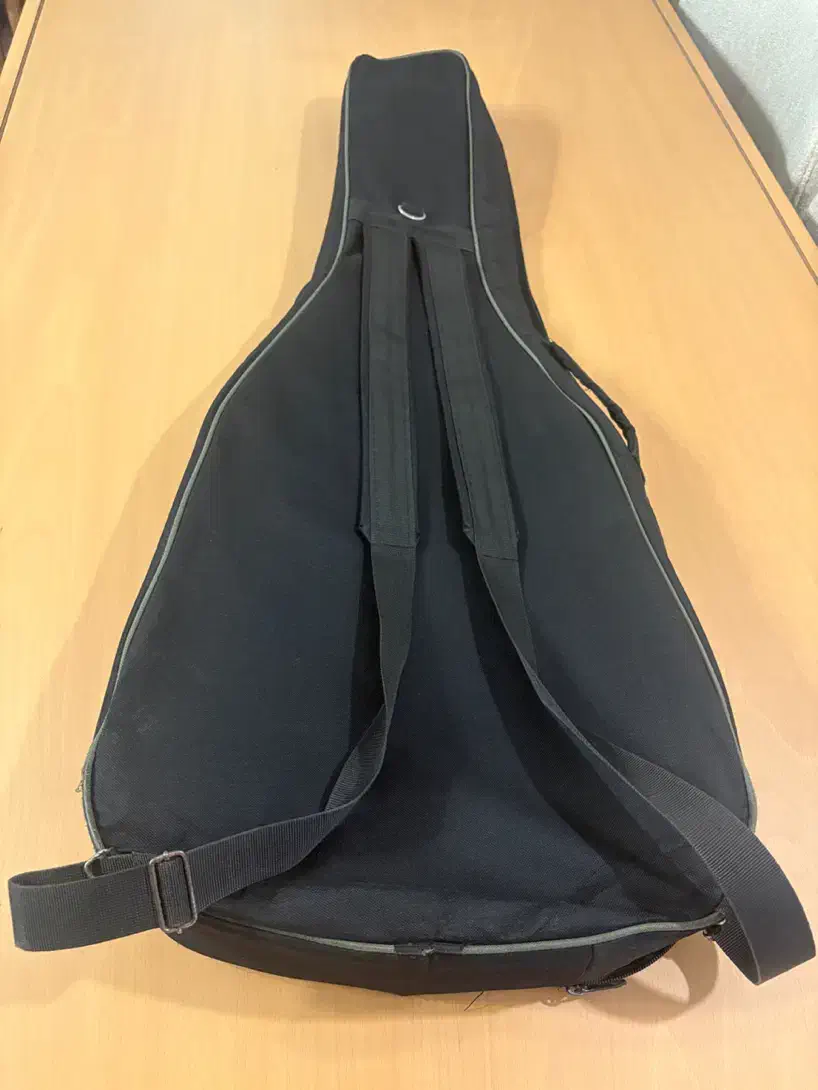 کیف گیتار|گیتار، بیس، امپلیفایر|تنکابن, |دیوار