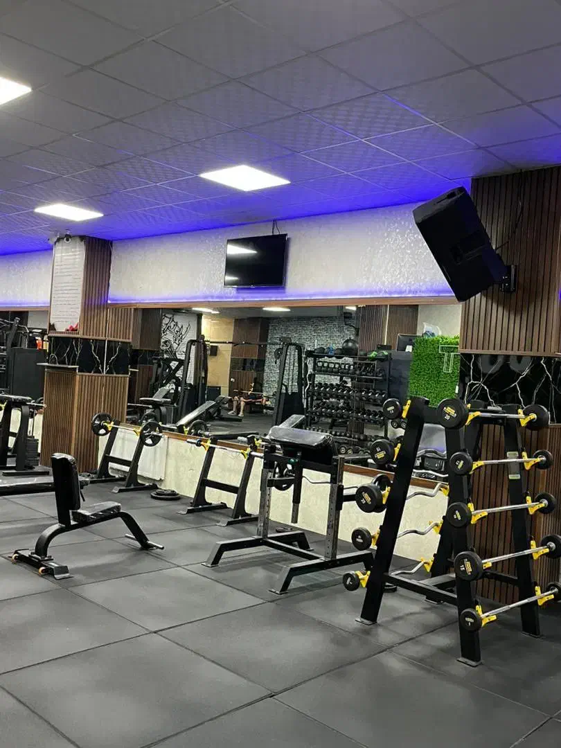 اجاره تجاری 600متر  باشگاه  بر بلوار اصلی شهر|اجارهٔ مغازه و غرفه|قدس, شهر‌قدس|دیوار