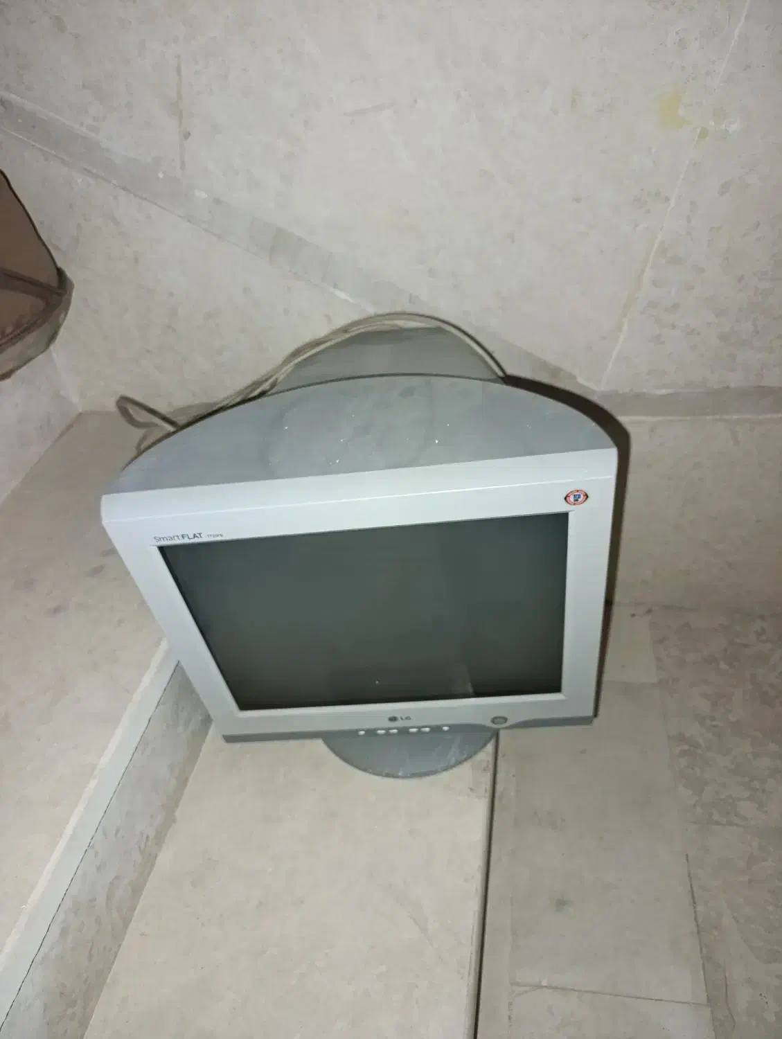 مانیتور ال جی اصلی|قطعات و لوازم جانبی رایانه|ملایر, |دیوار