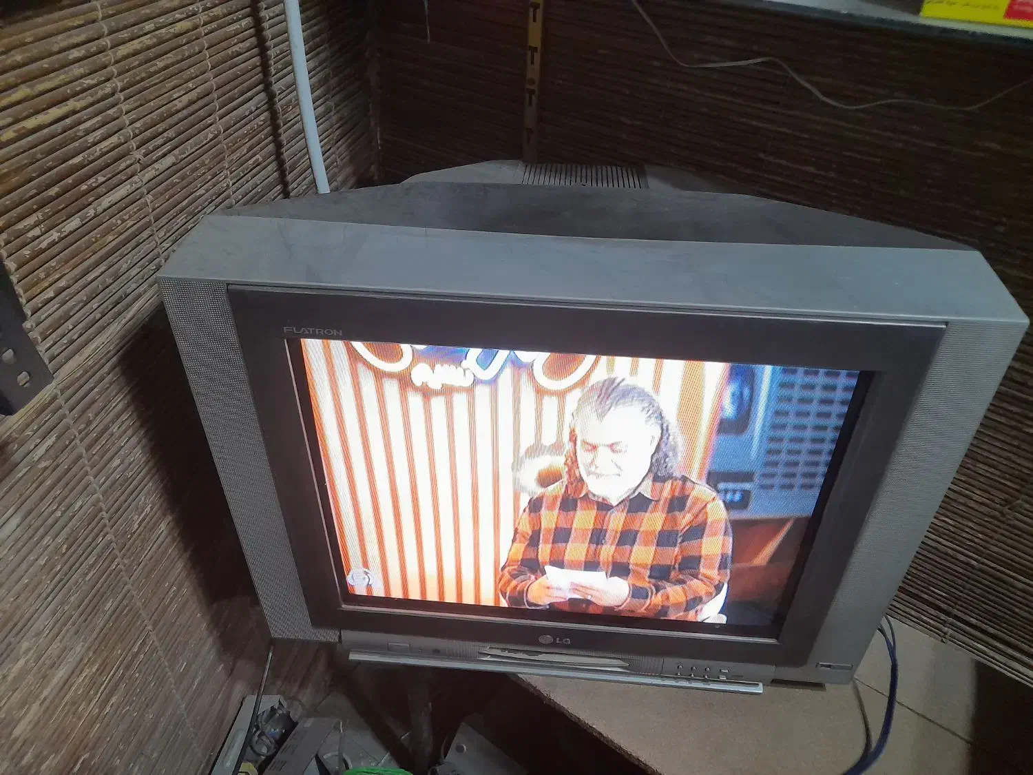 تلویزیون ۲۱ ال جی|تلویزیون و پروژکتور|قائن, |دیوار