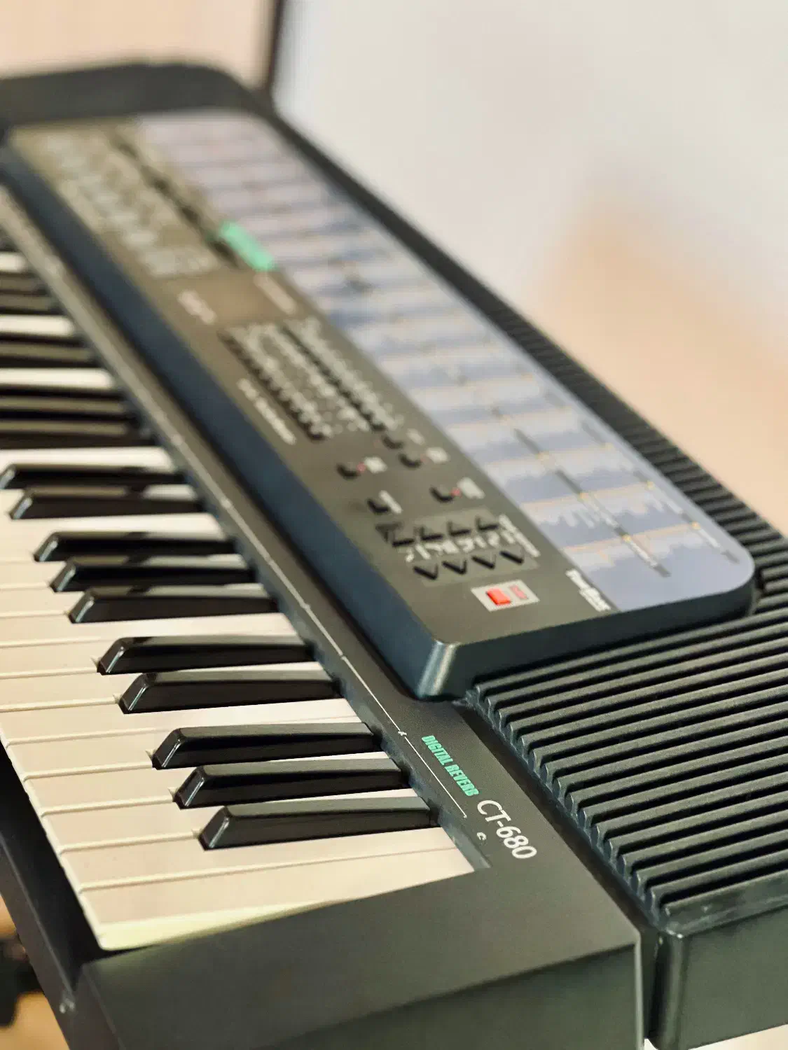 کیبورد CASIO مدل CT-680 به همراه پایه تاشو|پیانو، کیبورد، آکاردئون|بوشهر, |دیوار