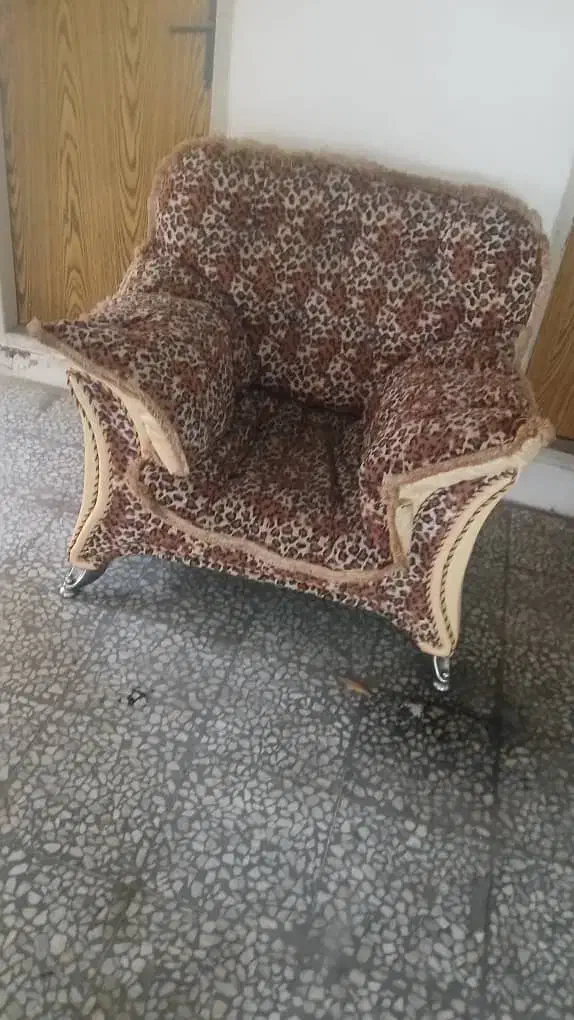 مبل چرم و پارچه و لوازم منزل|مبلمان خانگی و میز عسلی|قائم‌شهر, |دیوار