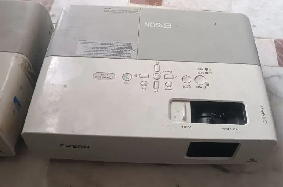 ویدئو پروژکتور|تلویزیون و پروژکتور|شهرضا, |دیوار