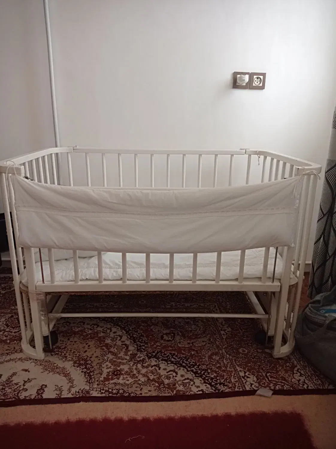 گهواره چوبی|اسباب و اثاث بچه|بیستون, |دیوار