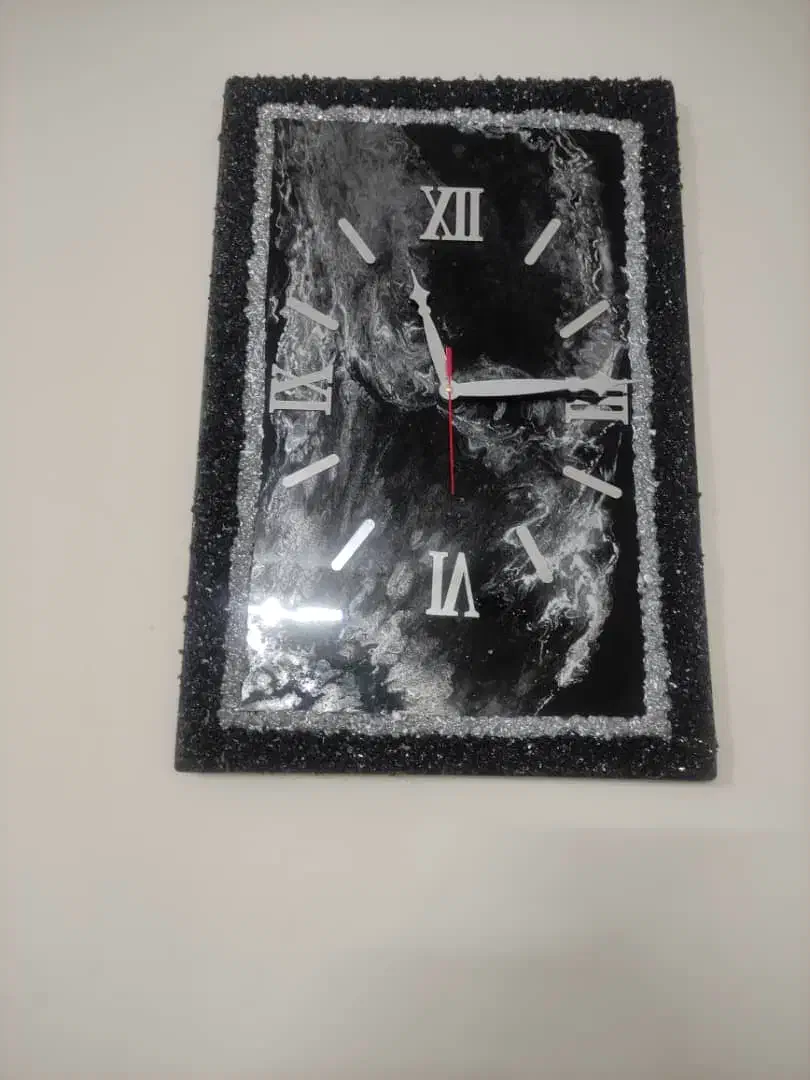 تولید و پخش انواع ساعتهای دیواری رزینی|ساعت دیواری و تزئینی|محمدشهر, همایون ویلا|دیوار