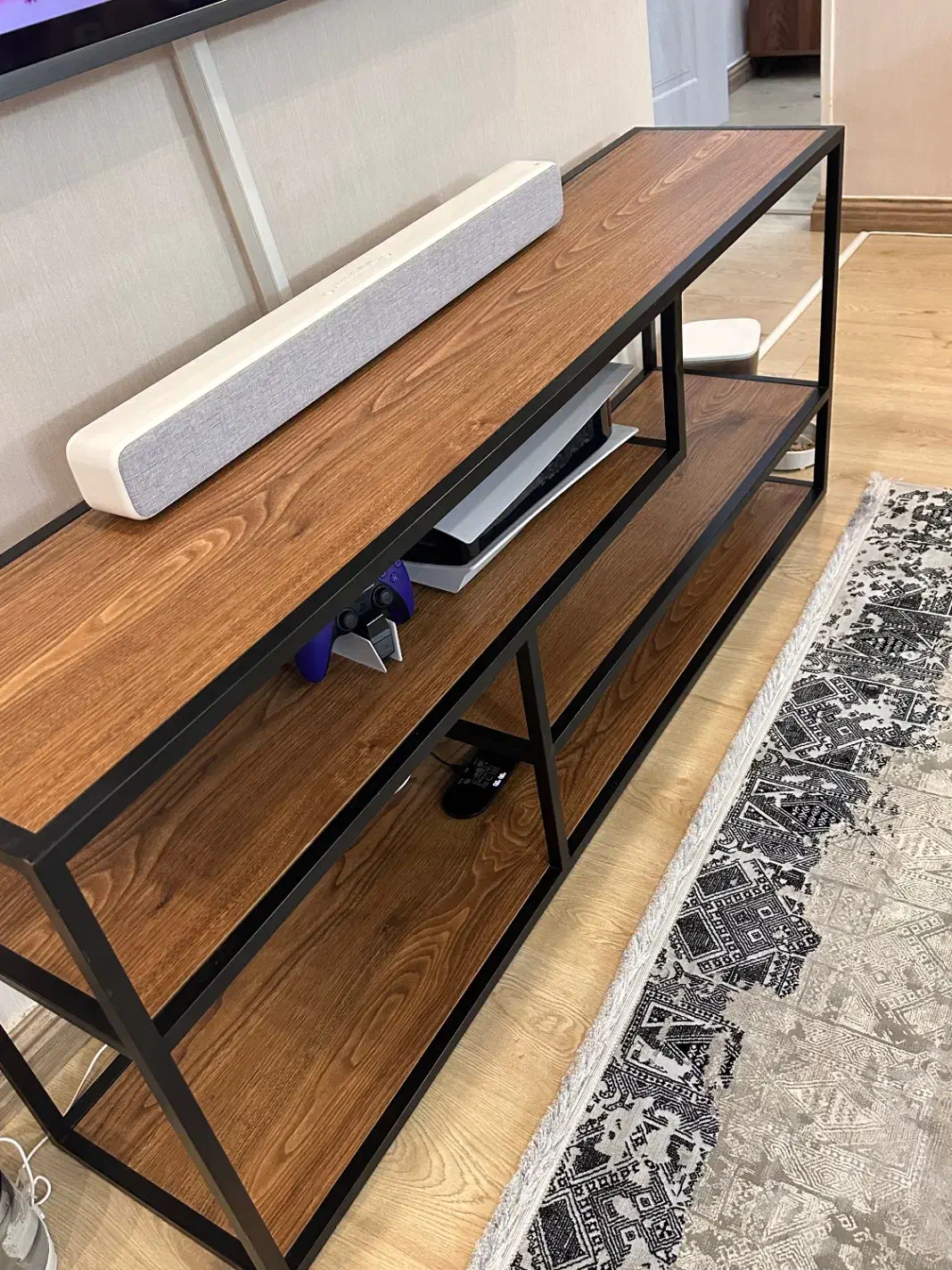 میز|بوفه، ویترین، کنسول|رشت, استقامت ۱|دیوار