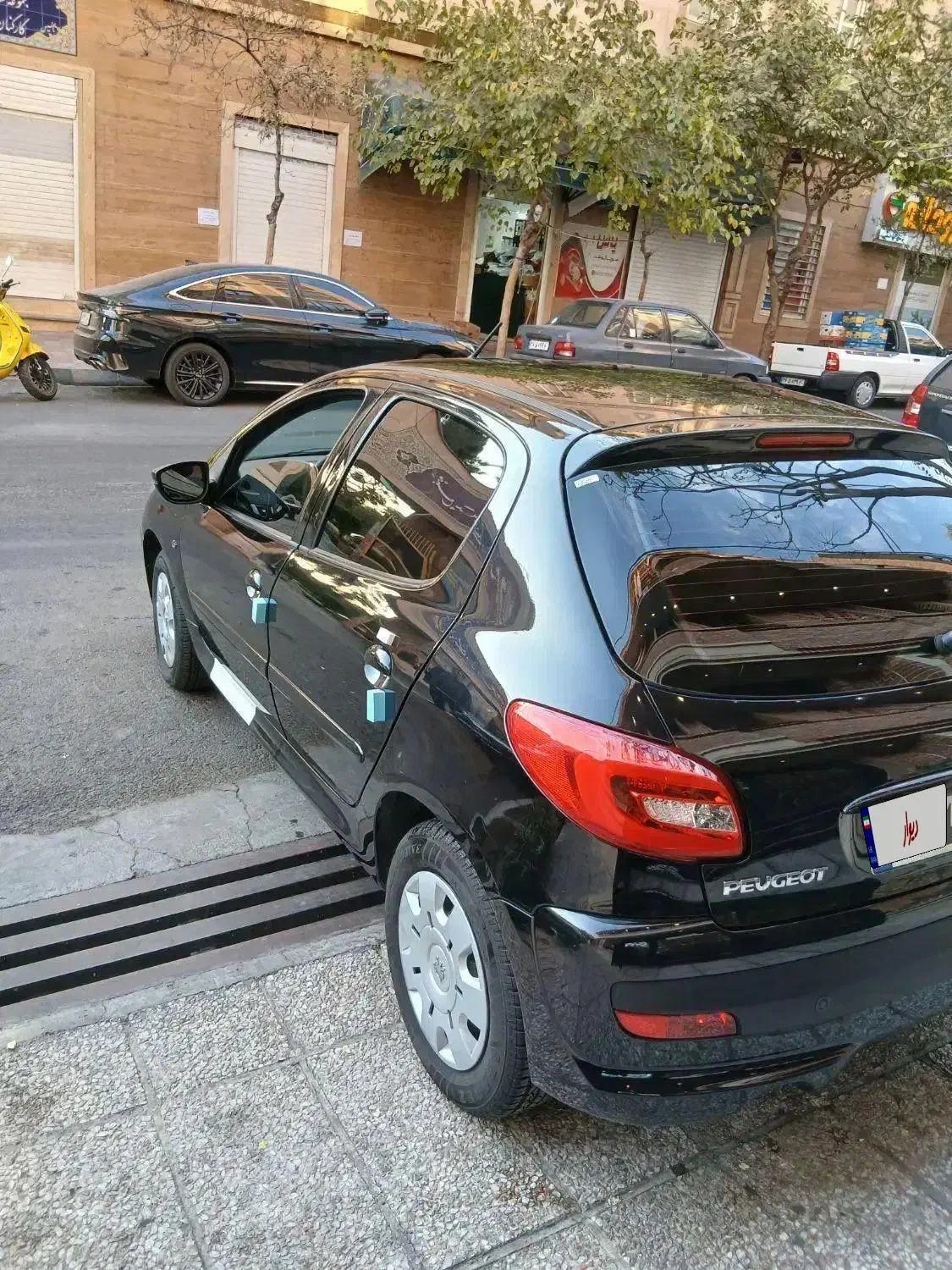 207 مدل 402 بی رنگ|خودرو سواری و وانت|تهران, فاطمی|دیوار