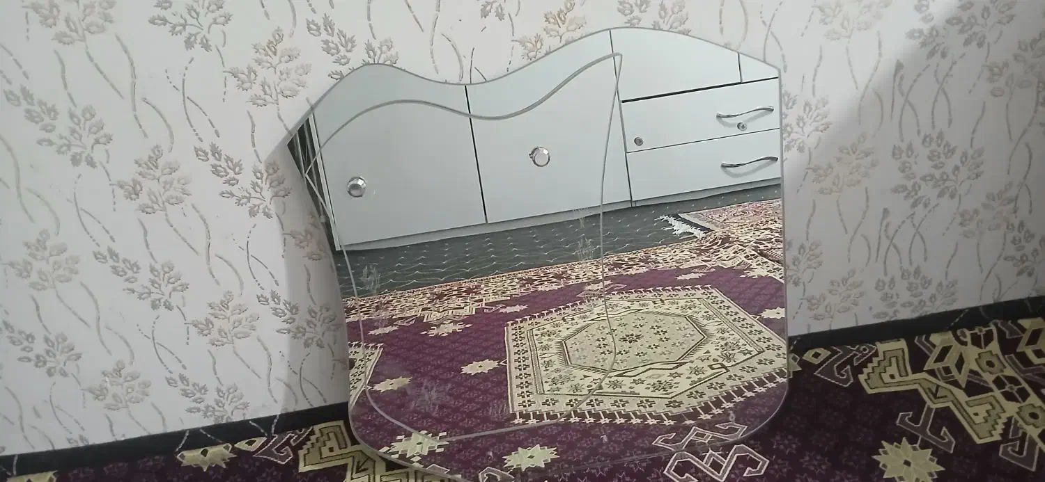 آینه|آینه|همدان, |دیوار