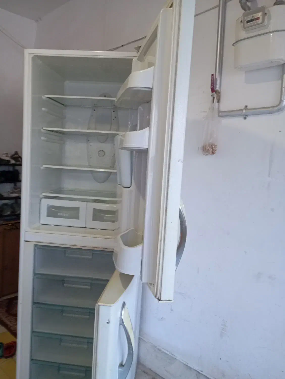 باسلام یک دستگاه یخچال فریزر الکترو استیل|یخچال و فریزر|تربتحیدریه, آغوی|دیوار