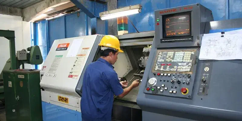 تعمیر و نگهداری دستگاه های CNC|خدمات پیشه و مهارت|ساری, |دیوار